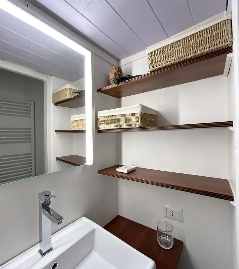 Πανσιόν Suite With Terrace And Loft With Garden In Milan Naviglio Pavese Ιταλία