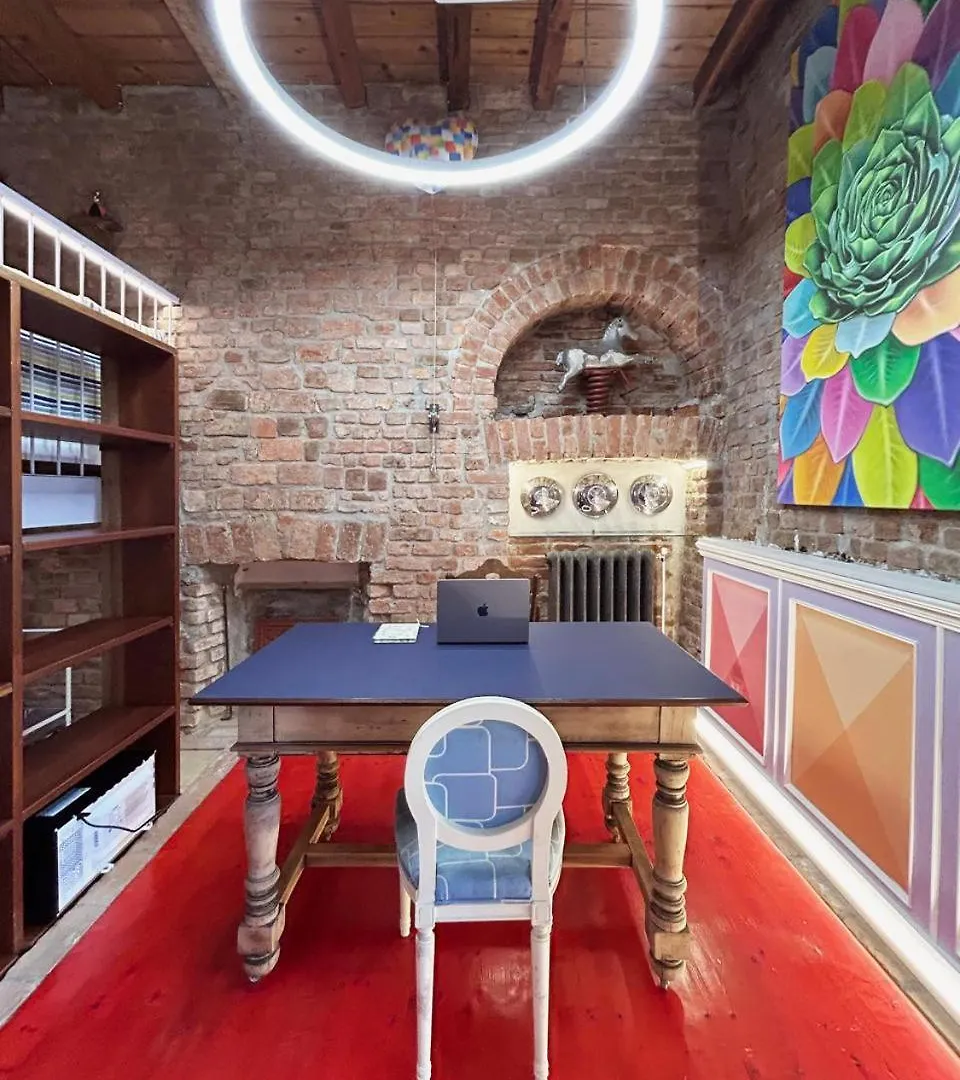 Guest house Suite With Terrace And Loft With Garden In Milan Naviglio Pavese